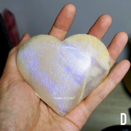 HEART on Stand Hati - D. Moonstone