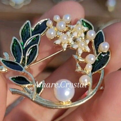 Brooch Mutiara